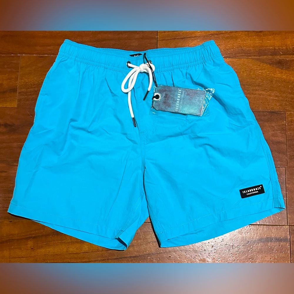 Island Haze men’s swim shorts, new with tags, size medium.